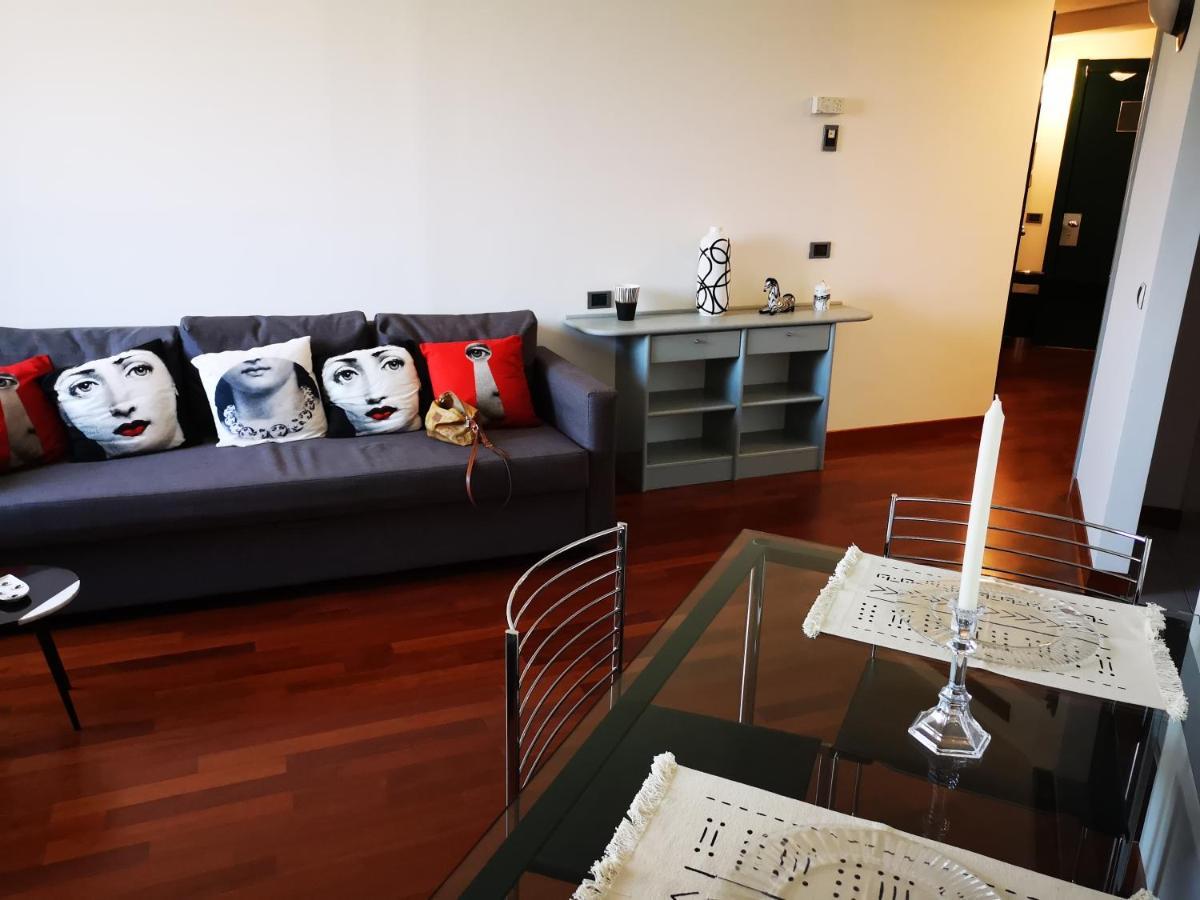 Suite Lambruschini Central With Top City View - Free Covered Parking Генуя Экстерьер фото
