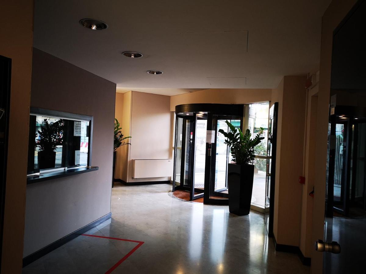 Suite Lambruschini Central With Top City View - Free Covered Parking Генуя Экстерьер фото